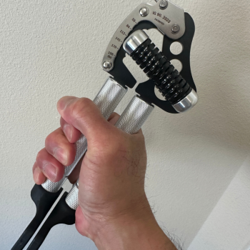 Gripper trainer